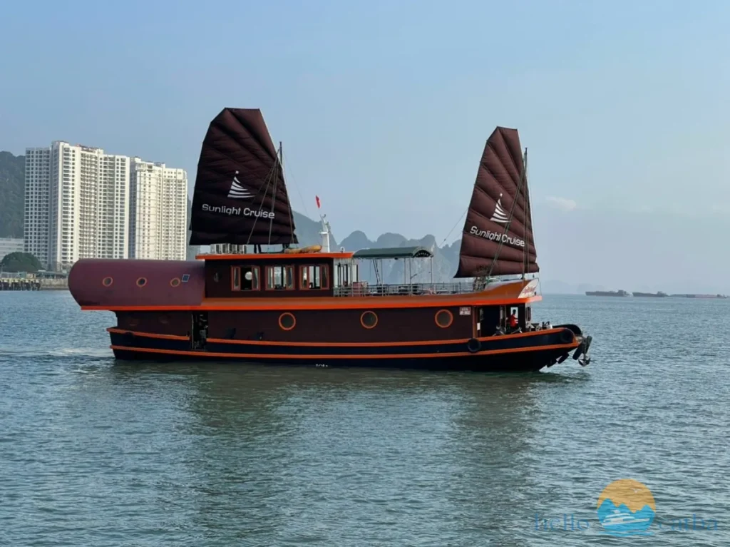 Du thuyền luxury 5 cabin